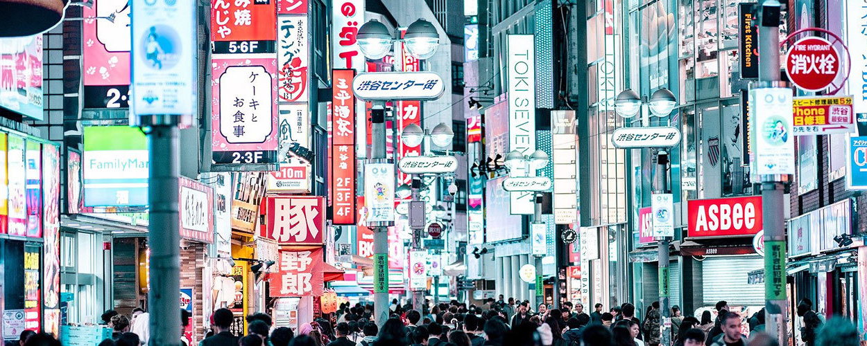 日本人は余白を好まない?
